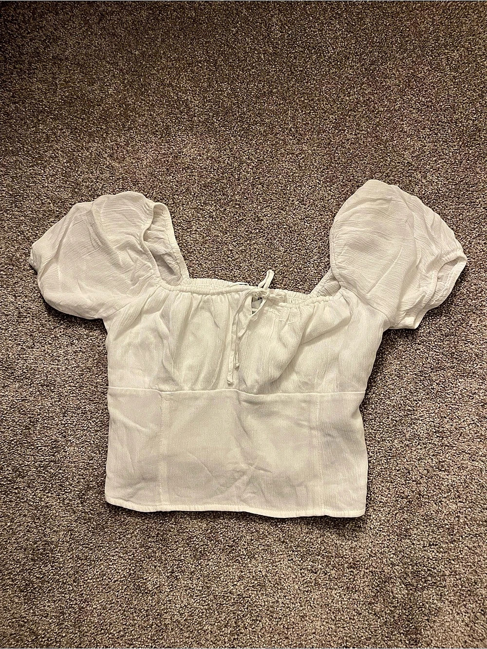 Hollister Puff Sleeve Crop Top in White Size Small